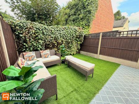 3 bedroom Terraced House for sale in Welbeck Road, Mansfield Woodhouse, NG19