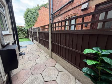 3 bedroom Terraced House for sale in Welbeck Road, Mansfield Woodhouse, NG19