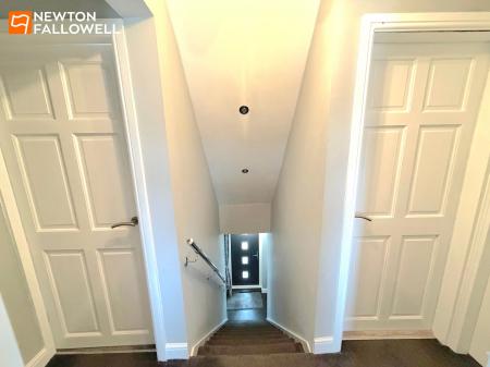 4 bedroom Semi-detached house for sale in Queensway, Forest Town, NG19