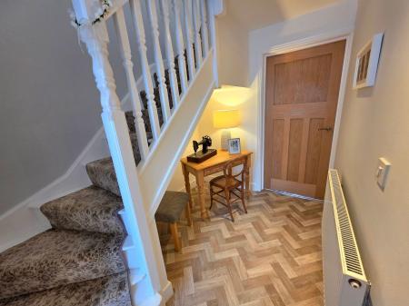 4 bedroom End of terrace house for sale in Rufford Drive, Mansfield Woodhouse, NG19