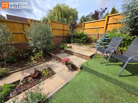 4 bedroom End of terrace house for sale in Rufford Drive, Mansfield Woodhouse, NG19