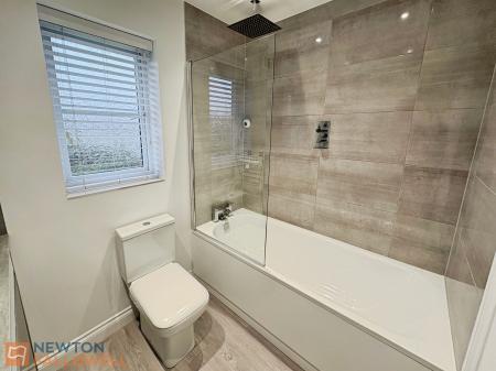 4 bedroom Detached house for sale in Broughton Close, Clipstone Village, NG21