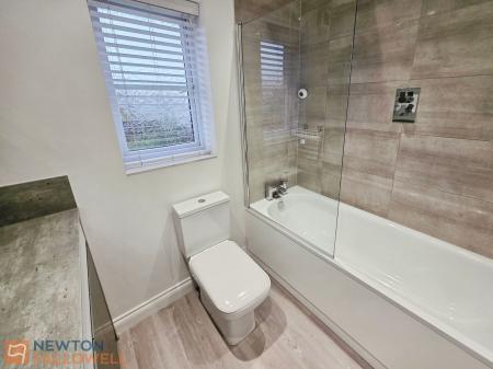 4 bedroom Detached house for sale in Broughton Close, Clipstone Village, NG21
