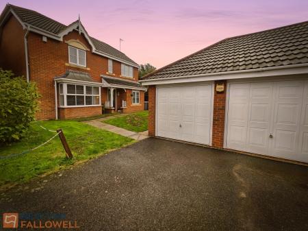 4 bedroom Detached house for sale in Broughton Close, Clipstone Village, NG21