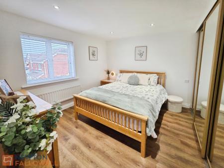 4 bedroom Detached house for sale in Broughton Close, Clipstone Village, NG21