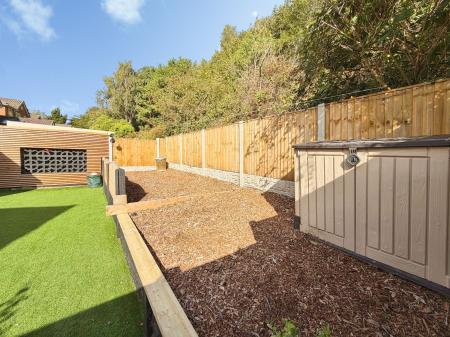 3 bedroom Detached house for sale in Churchfield Drive, Rainworth, NG21