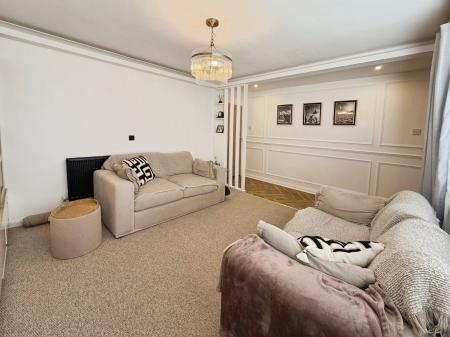 3 bedroom Detached house for sale in Churchfield Drive, Rainworth, NG21