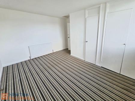 3 bedroom Terraced House for sale in Edwalton Court, Mansfield, NG18