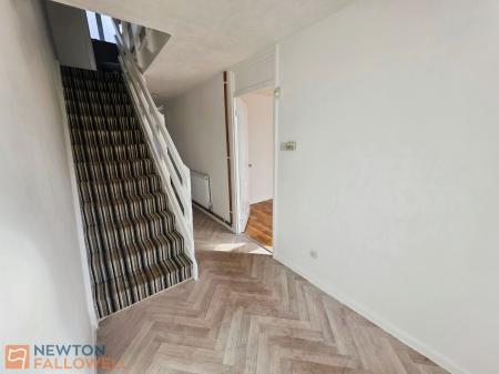 3 bedroom Terraced House for sale in Edwalton Court, Mansfield, NG18
