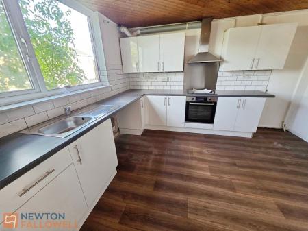 3 bedroom Terraced House for sale in Edwalton Court, Mansfield, NG18
