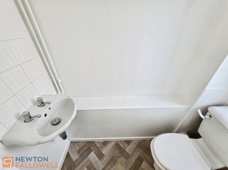 3 bedroom Terraced House for sale in Edwalton Court, Mansfield, NG18