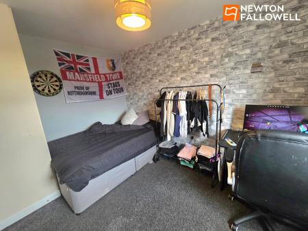 4 bedroom Terraced House for sale in Cavendish Street, Mansfield Woodhouse, NG19