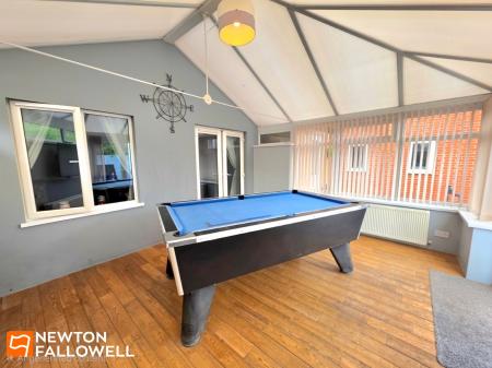 4 bedroom Terraced House for sale in Cavendish Street, Mansfield Woodhouse, NG19