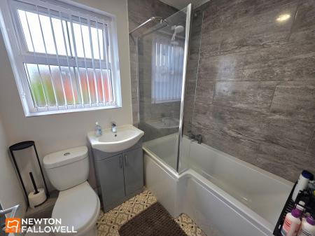 4 bedroom Terraced House for sale in Cavendish Street, Mansfield Woodhouse, NG19