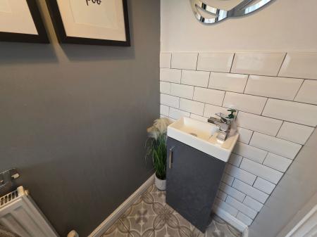 4 bedroom Terraced House for sale in Cavendish Street, Mansfield Woodhouse, NG19