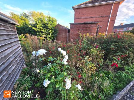 3 bedroom Semi-detached house for sale in The Woodlands, Langwith, NG20
