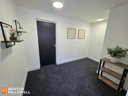 1 bedroom Mixed Use to let in Old Mill Lane Industrial Estate, Mansfield Woodhouse, NG19