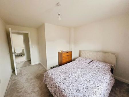 4 bedroom Detached house for sale in Grasshopper Green, Sutton-In-Ashfield, NG17