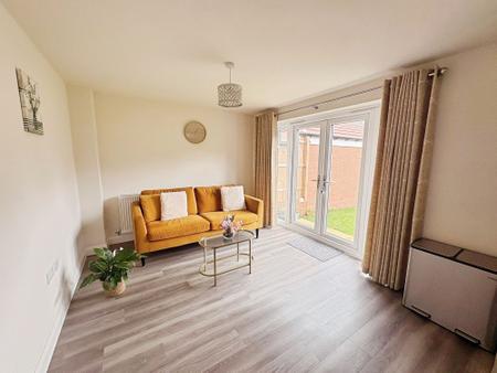 4 bedroom Detached house for sale in Grasshopper Green, Sutton-In-Ashfield, NG17