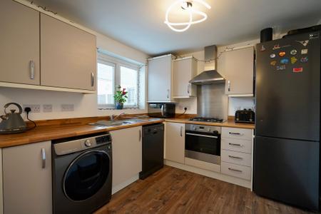 4 bedroom Detached house for sale in Mandalay Road, Pleasley, NG19
