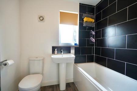 4 bedroom Detached house for sale in Mandalay Road, Pleasley, NG19