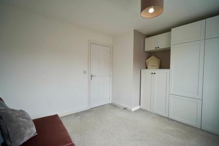 4 bedroom Detached house for sale in Mandalay Road, Pleasley, NG19