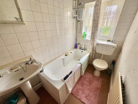 3 bedroom Terraced House for sale in Linden Street, Mansfield, NG19