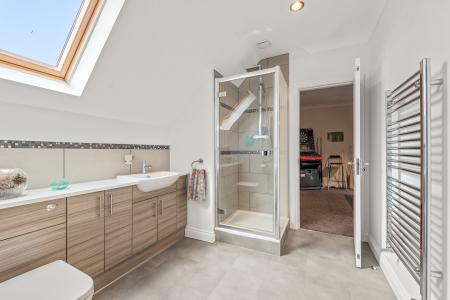 5 bedroom Detached house for sale in Haywain Drive, Deeping St Nicholas, PE11