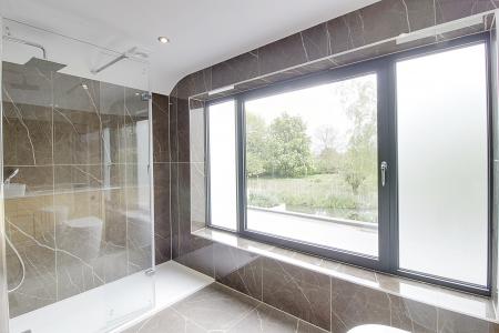 4 bedroom Detached house for sale in High Street, Market Deeping, PE6