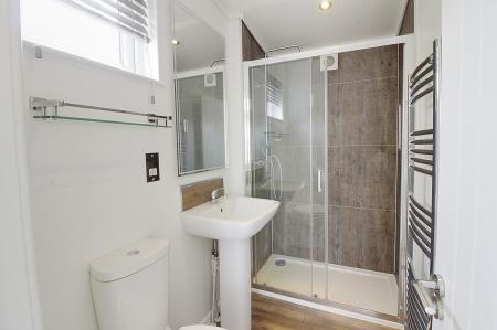 2 bedroom Lodge for sale in Langtoft Lakes, Langtoft, PE6