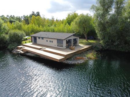 3 bedroom Lodge for sale in Langtoft Lakes, Langtoft, PE6