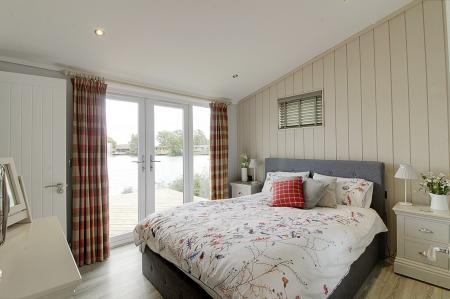 3 bedroom Lodge for sale in Langtoft Lakes, Langtoft, PE6