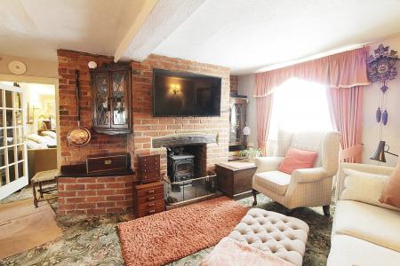 5 bedroom Character Property for sale in Main Street, Baston, PE6
