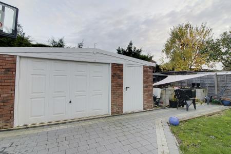 3 bedroom Semi-detached house for sale in Millfield Road, Deeping St. James, PE6