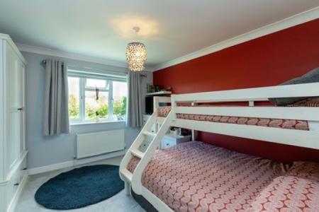 5 bedroom Detached house for sale in Prestland, Market Deeping, PE6