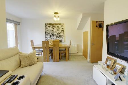 3 bedroom Semi-detached house for sale in Rosemary Avenue, Market Deeping, PE6