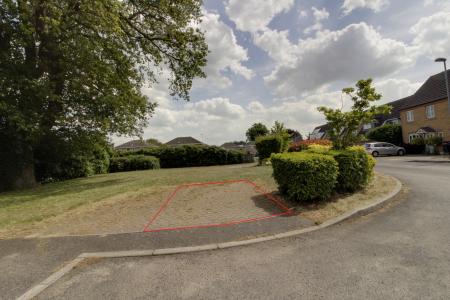 3 bedroom Semi-detached house for sale in Rosemary Avenue, Market Deeping, PE6