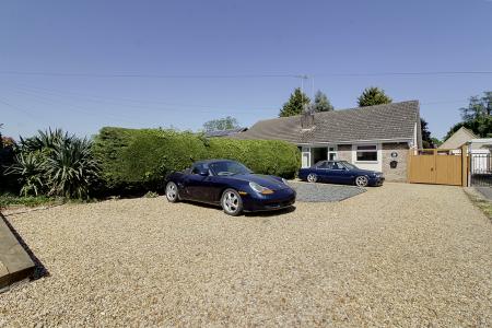 3 bedroom Bungalow for sale in Tuckers Nook, Maxey, PE6