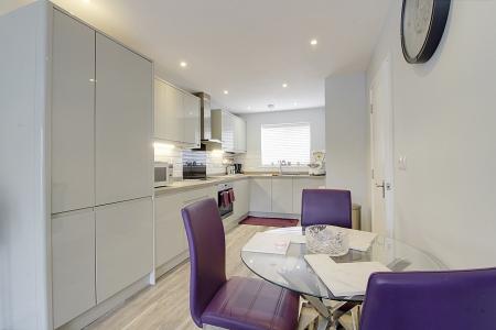 4 bedroom Detached house to let in Gold Street, Eye, PE6