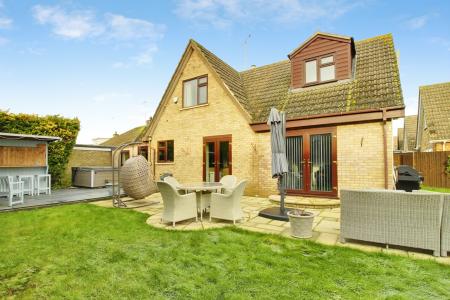 3 bedroom Detached house for sale in Pingle Lane, Northborough, PE6