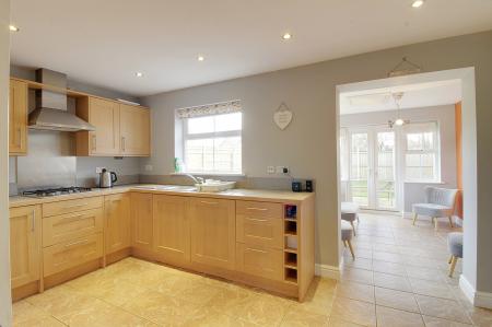 5 bedroom Detached house for sale in Cornfield Close, Deeping St Nicholas, PE11