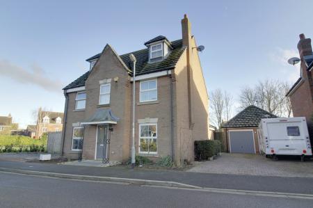 5 bedroom Detached house for sale in Cornfield Close, Deeping St Nicholas, PE11