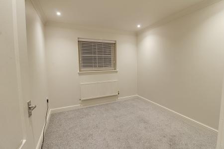 2 bedroom Flat to let in Bridge Street, Deeping St. James, PE6