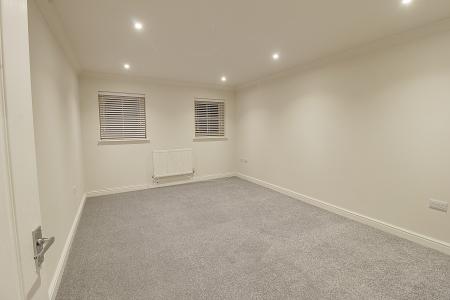 2 bedroom Flat to let in Bridge Street, Deeping St. James, PE6