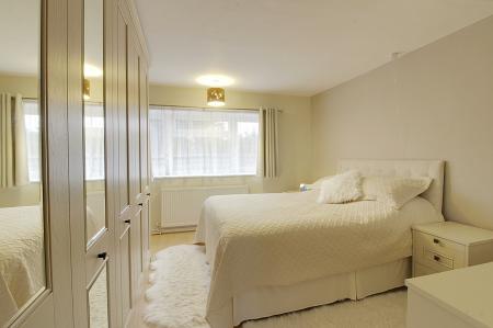 3 bedroom Terraced House to let in Godsey Crescent, Market Deeping, PE6