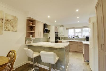 3 bedroom Terraced House to let in Godsey Crescent, Market Deeping, PE6