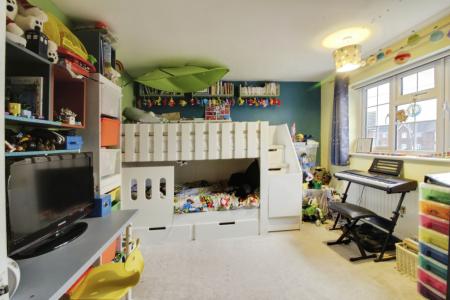 4 bedroom Detached house for sale in Hawthorn Close, Market Deeping, PE6