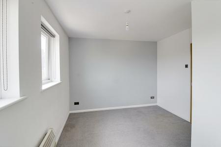 2 bedroom Terraced House to let in Anson Court, Market Deeping, PE6