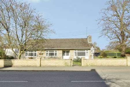3 bedroom Detached bungalow for sale in High Street, Maxey, PE6