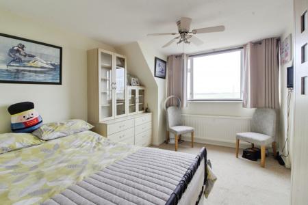 3 bedroom Chalet for sale in Guntons Road, Newborough, PE6